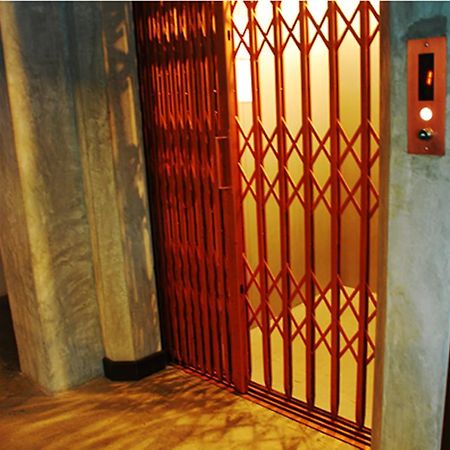 Fortville Guesthouse Bangkok Exterior foto